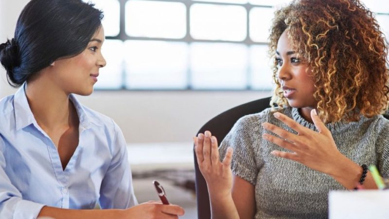 Como lidar com denúncias falsas sem desencorajar relatos verdadeiros